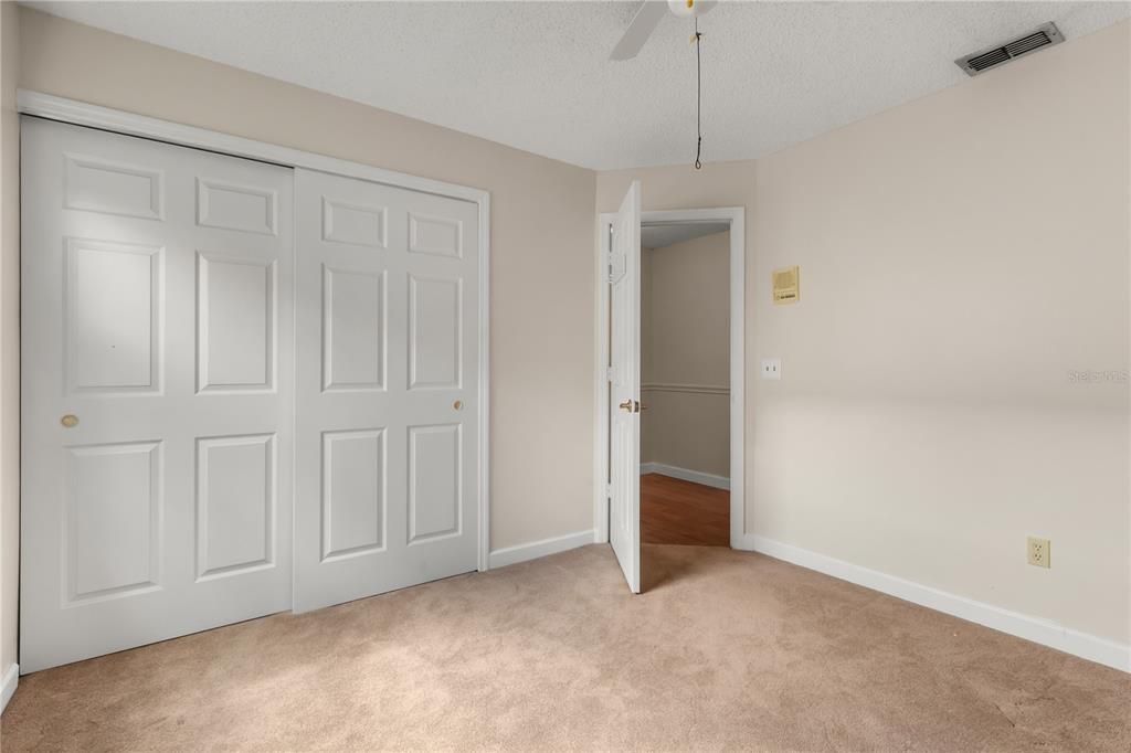 For Sale: $500,000 (4 beds, 2 baths, 2212 Square Feet)
