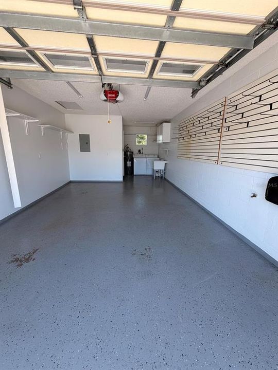 В аренду: $2,395 (3 спален, 2 ванн, 1305 Квадратных фут)