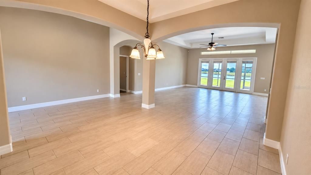 For Sale: $925,000 (6 beds, 4 baths, 4142 Square Feet)