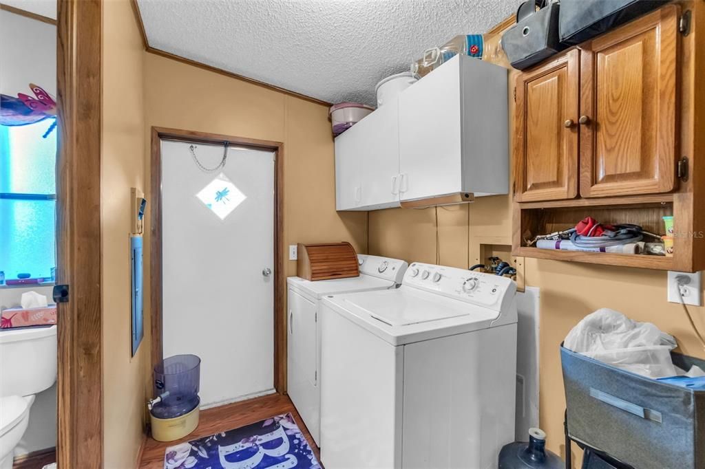 For Sale: $254,000 (3 beds, 2 baths, 1080 Square Feet)