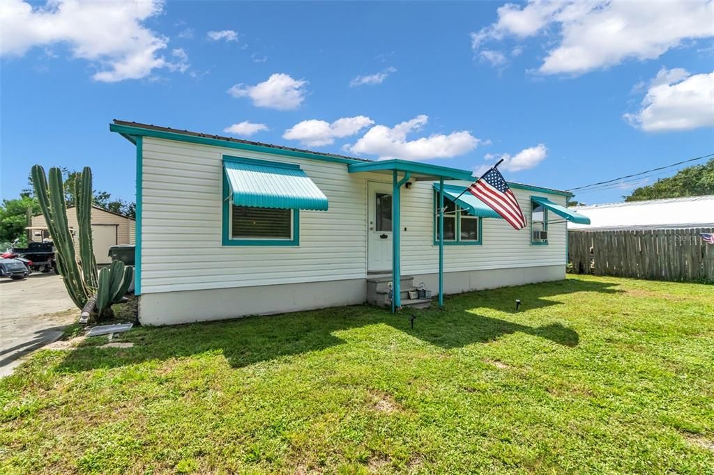 For Sale: $254,000 (3 beds, 2 baths, 1080 Square Feet)