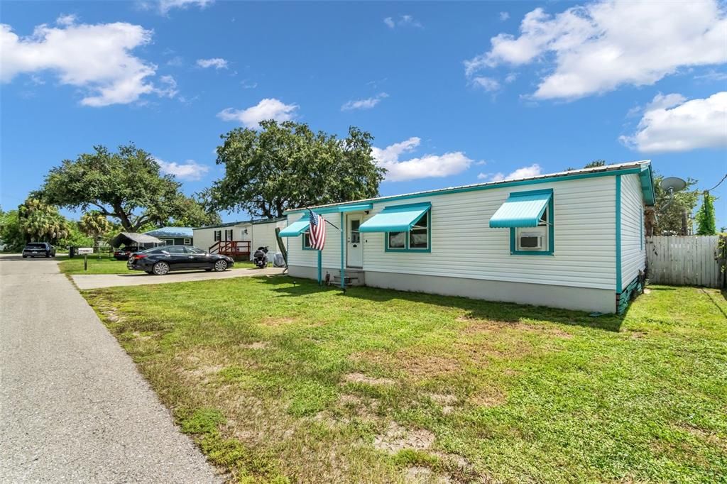 For Sale: $254,000 (3 beds, 2 baths, 1080 Square Feet)