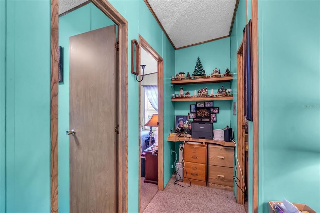 For Sale: $254,000 (3 beds, 2 baths, 1080 Square Feet)