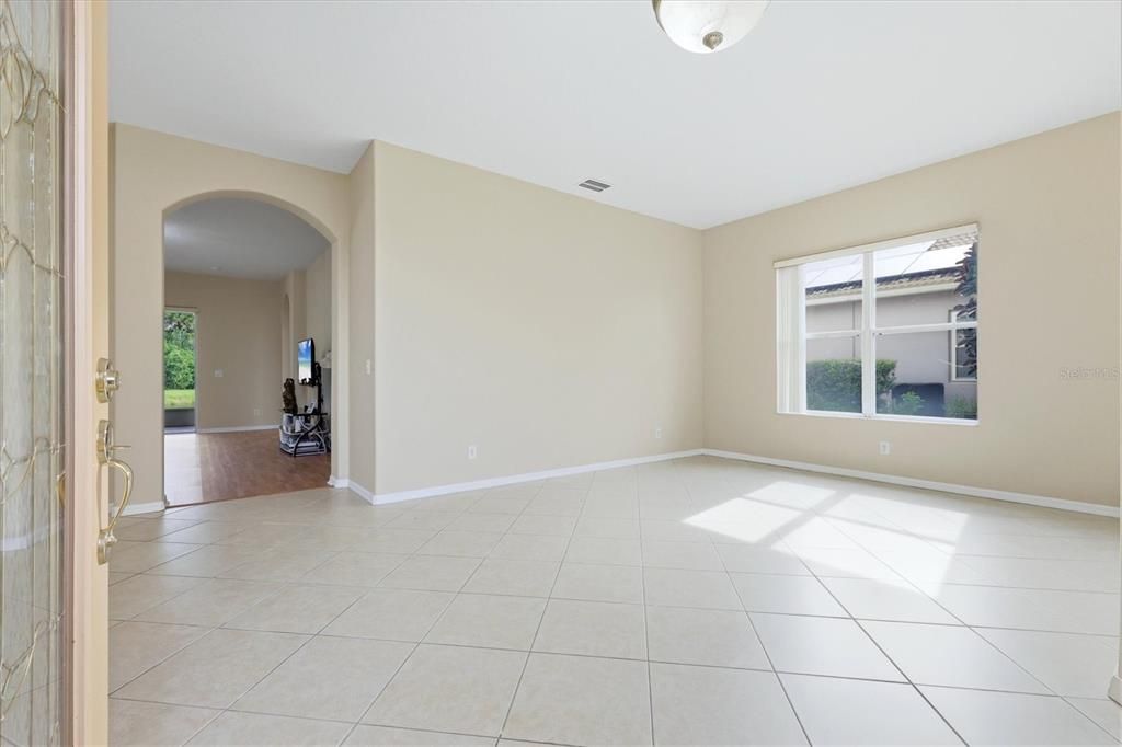 For Sale: $549,000 (4 beds, 3 baths, 2625 Square Feet)