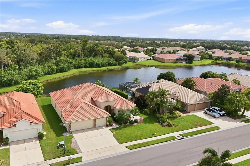 For Sale: $549,000 (4 beds, 3 baths, 2625 Square Feet)