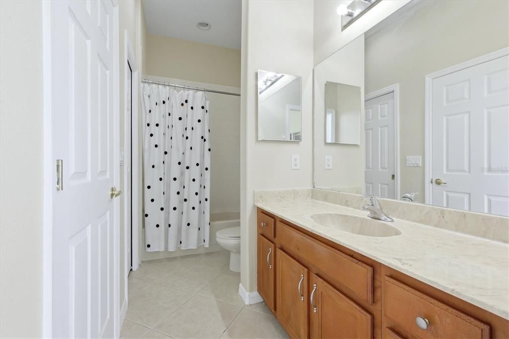 For Sale: $549,000 (4 beds, 3 baths, 2625 Square Feet)