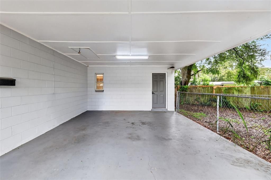 For Sale: $259,900 (2 beds, 2 baths, 1336 Square Feet)