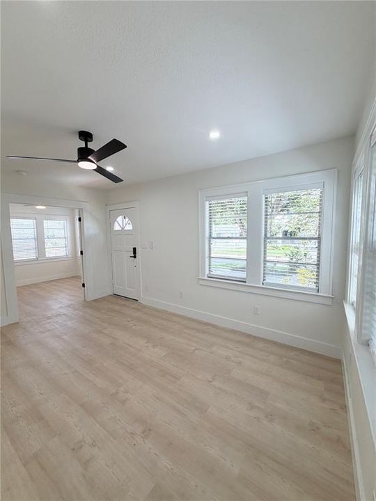 For Sale: $514,000 (3 beds, 2 baths, 1150 Square Feet)