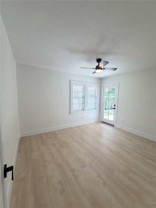 For Sale: $514,000 (3 beds, 2 baths, 1150 Square Feet)
