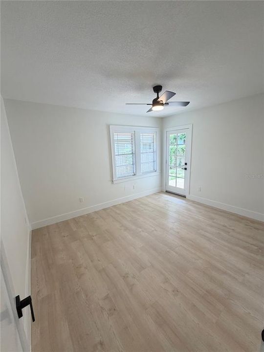 For Sale: $514,000 (3 beds, 2 baths, 1150 Square Feet)