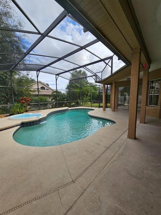 For Sale: $670,000 (4 beds, 2 baths, 2497 Square Feet)
