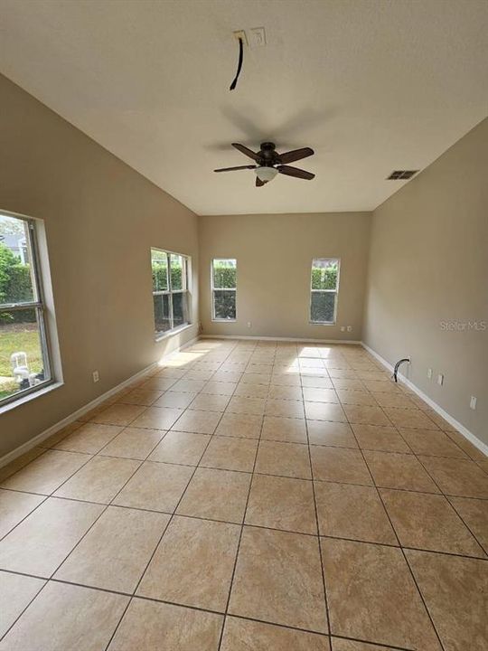 For Sale: $670,000 (4 beds, 2 baths, 2497 Square Feet)