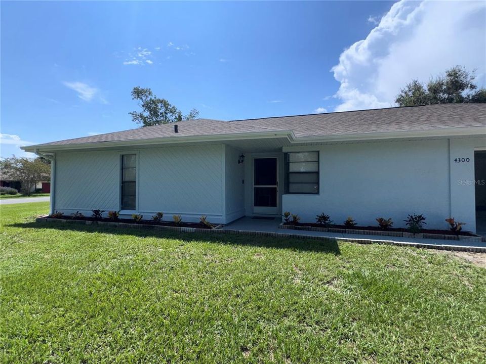 For Sale: $243,000 (2 beds, 2 baths, 1170 Square Feet)