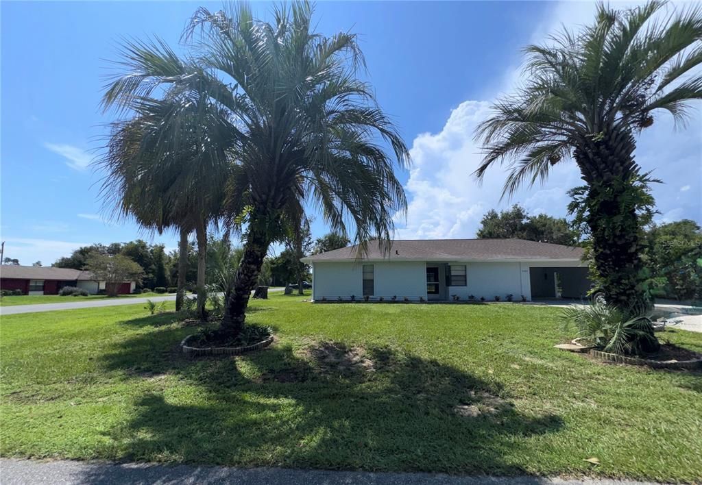 For Sale: $243,000 (2 beds, 2 baths, 1170 Square Feet)