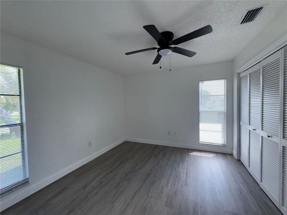For Sale: $243,000 (2 beds, 2 baths, 1170 Square Feet)