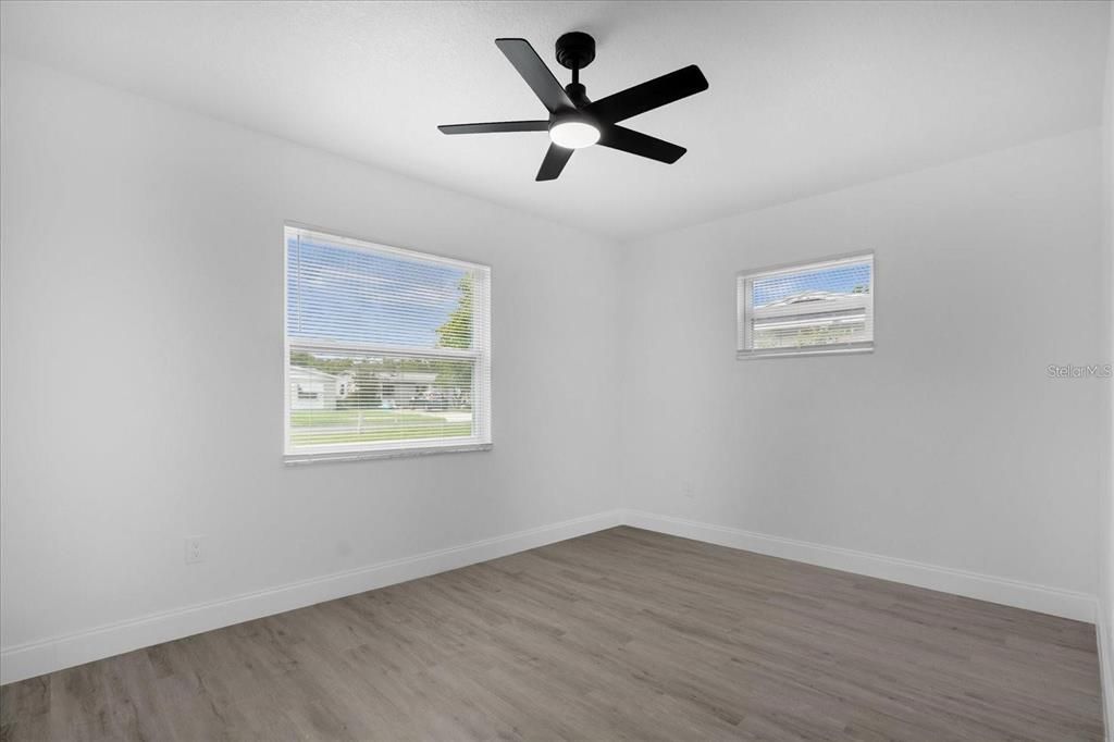 For Sale: $368,000 (3 beds, 2 baths, 1243 Square Feet)