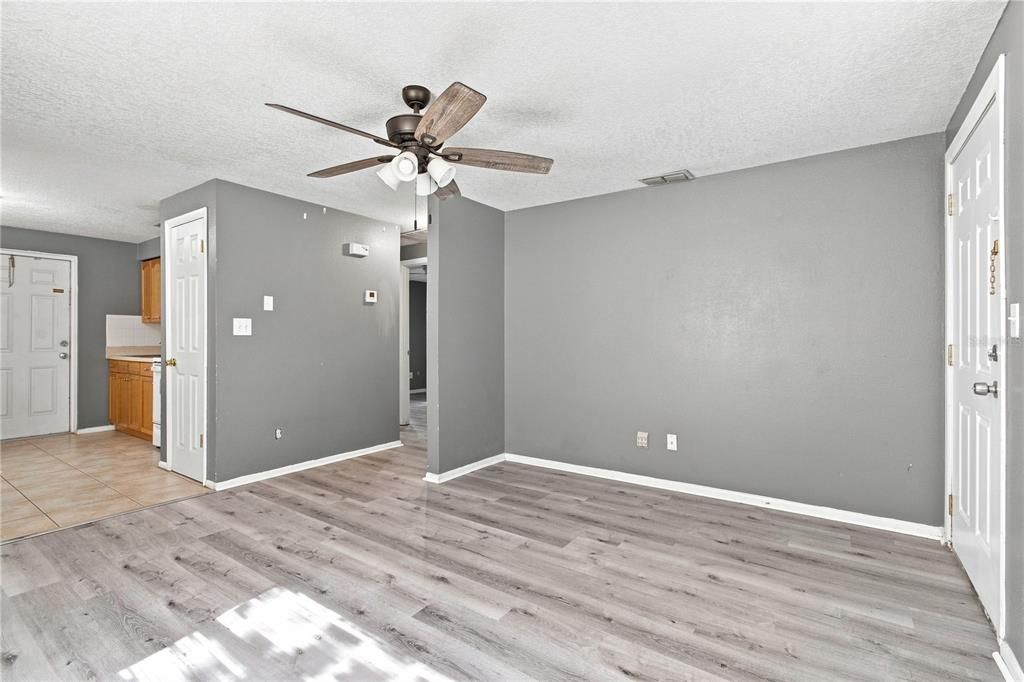 For Sale: $268,000 (4 beds, 0 baths, 1404 Square Feet)