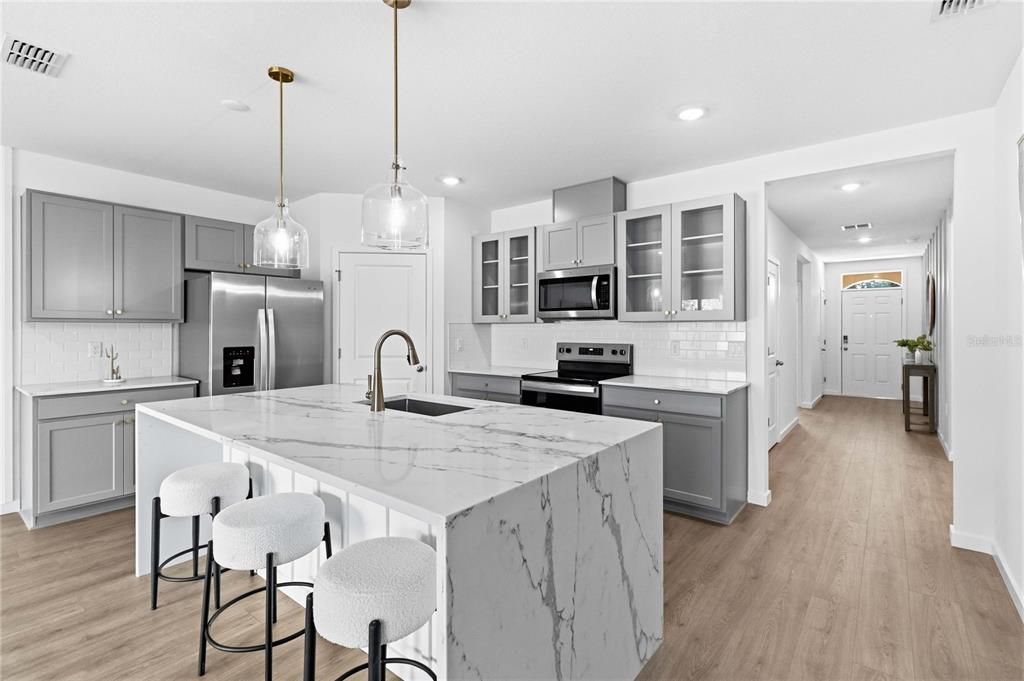 For Rent: $3,000 (4 beds, 2 baths, 1828 Square Feet)