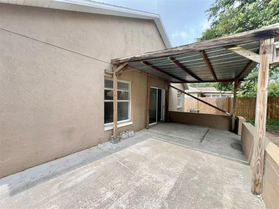 For Sale: $320,000 (3 beds, 2 baths, 1172 Square Feet)