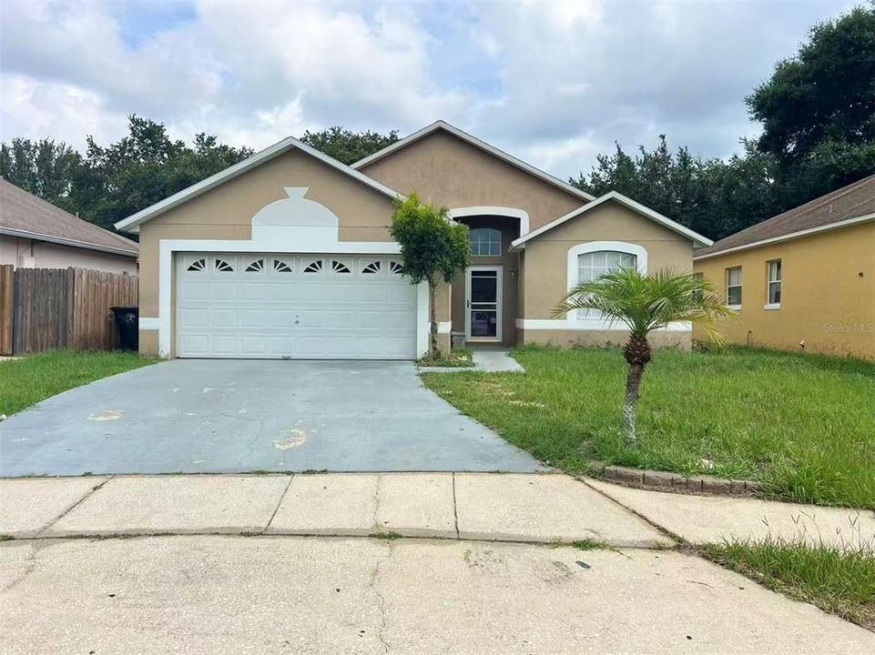 For Sale: $320,000 (3 beds, 2 baths, 1172 Square Feet)
