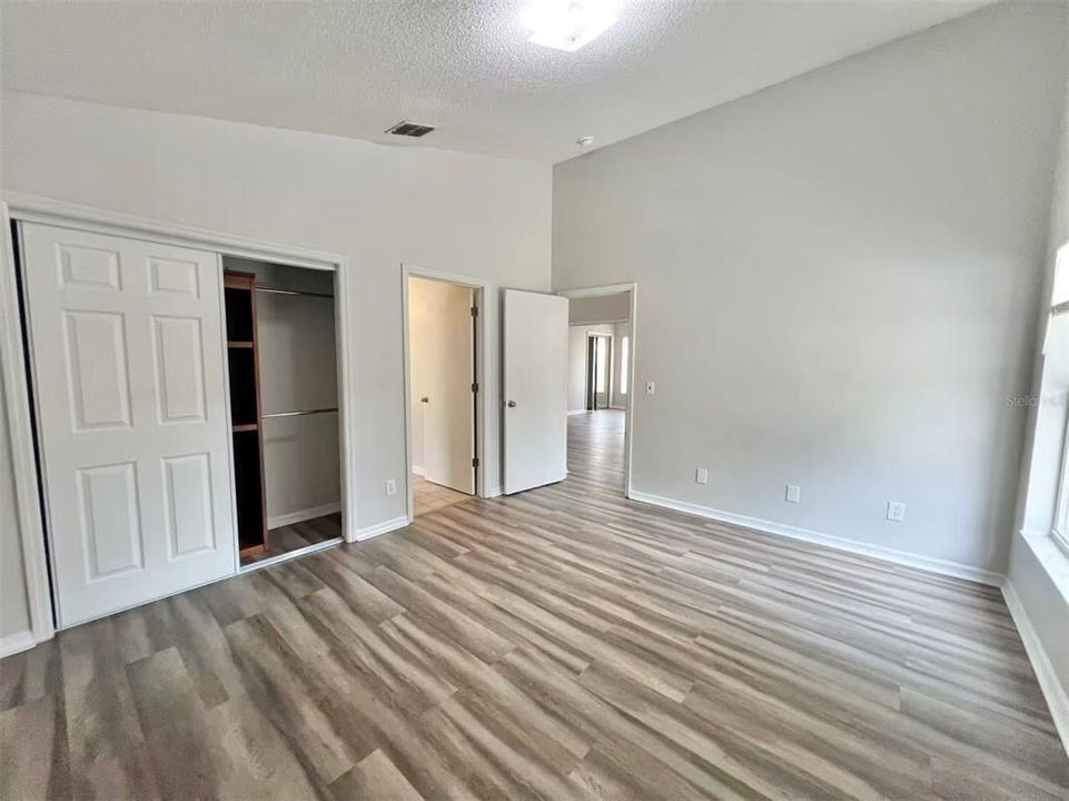 For Sale: $320,000 (3 beds, 2 baths, 1172 Square Feet)