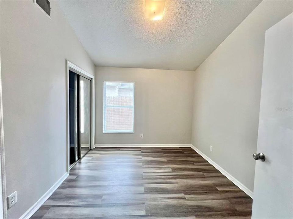 For Sale: $320,000 (3 beds, 2 baths, 1172 Square Feet)