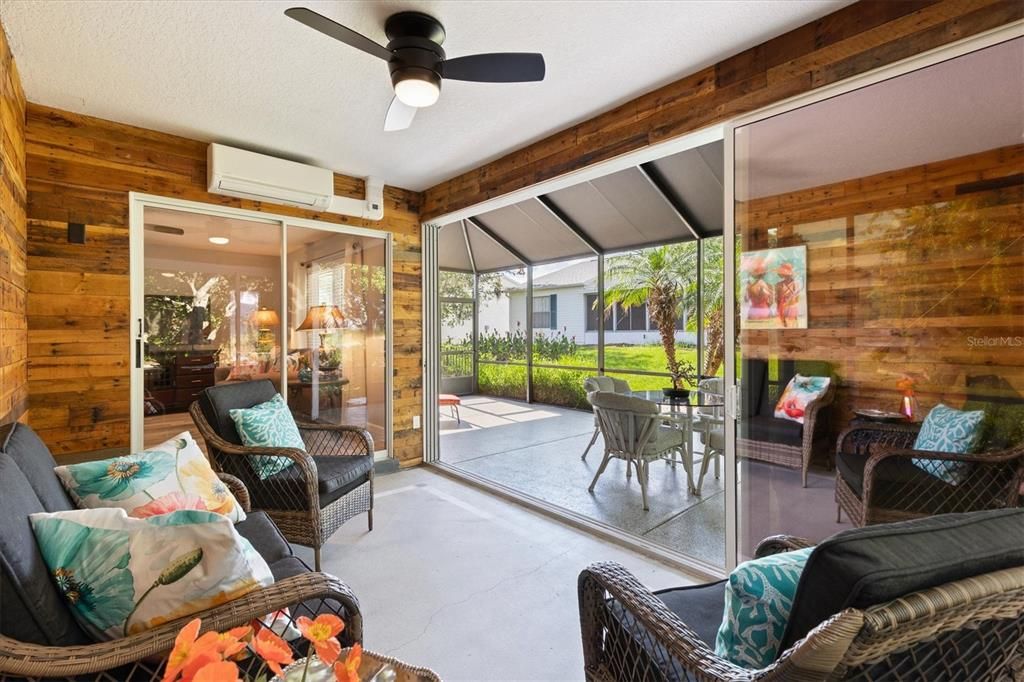 For Sale: $315,000 (2 beds, 2 baths, 1066 Square Feet)