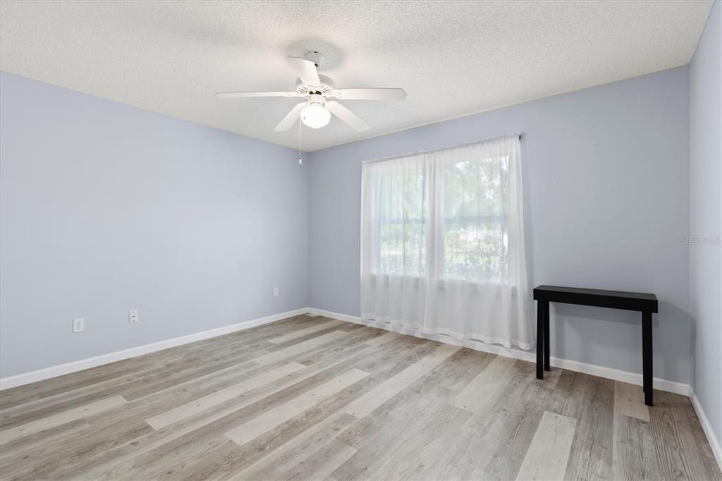 For Sale: $315,000 (2 beds, 2 baths, 1066 Square Feet)
