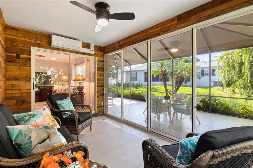 For Sale: $315,000 (2 beds, 2 baths, 1066 Square Feet)