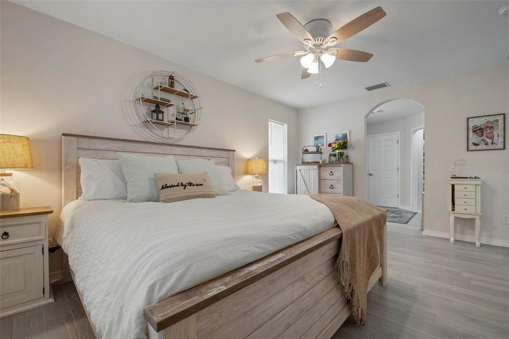 For Sale: $409,990 (3 beds, 2 baths, 1526 Square Feet)