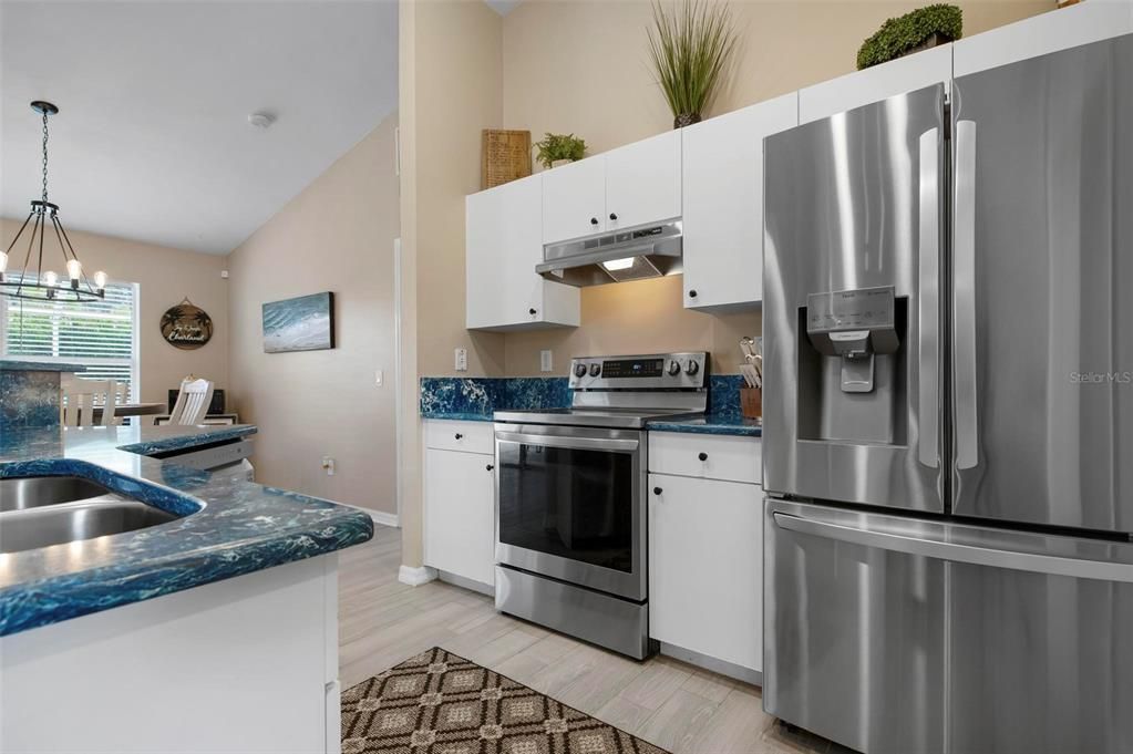 For Sale: $409,990 (3 beds, 2 baths, 1526 Square Feet)