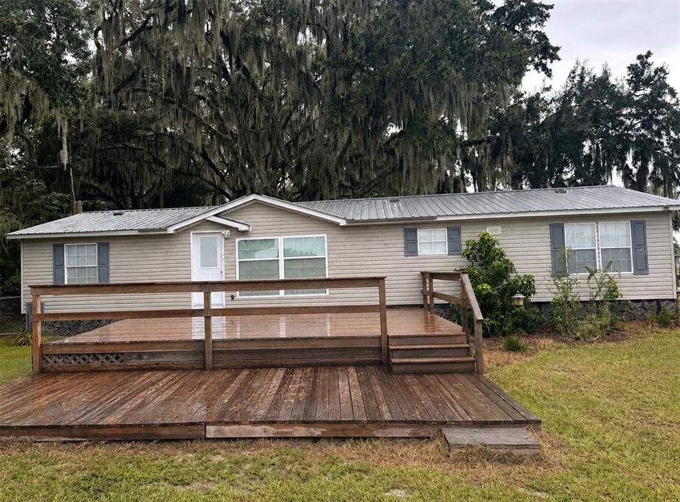 For Sale: $229,999 (3 beds, 2 baths, 1701 Square Feet)