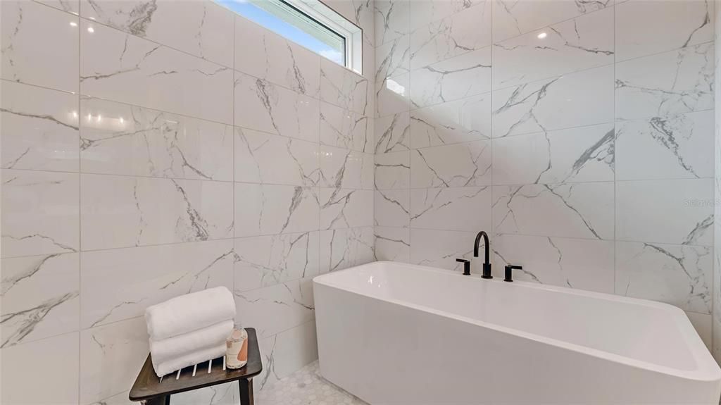 For Sale: $593,990 (3 beds, 3 baths, 2490 Square Feet)