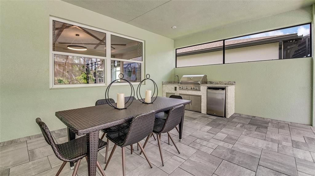 For Sale: $593,990 (3 beds, 3 baths, 2490 Square Feet)
