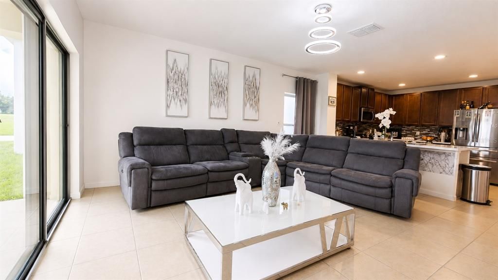 For Sale: $339,990 (3 beds, 2 baths, 1767 Square Feet)