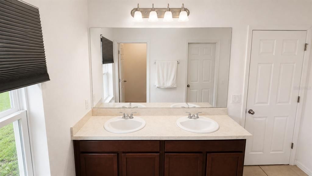 For Sale: $339,990 (3 beds, 2 baths, 1767 Square Feet)