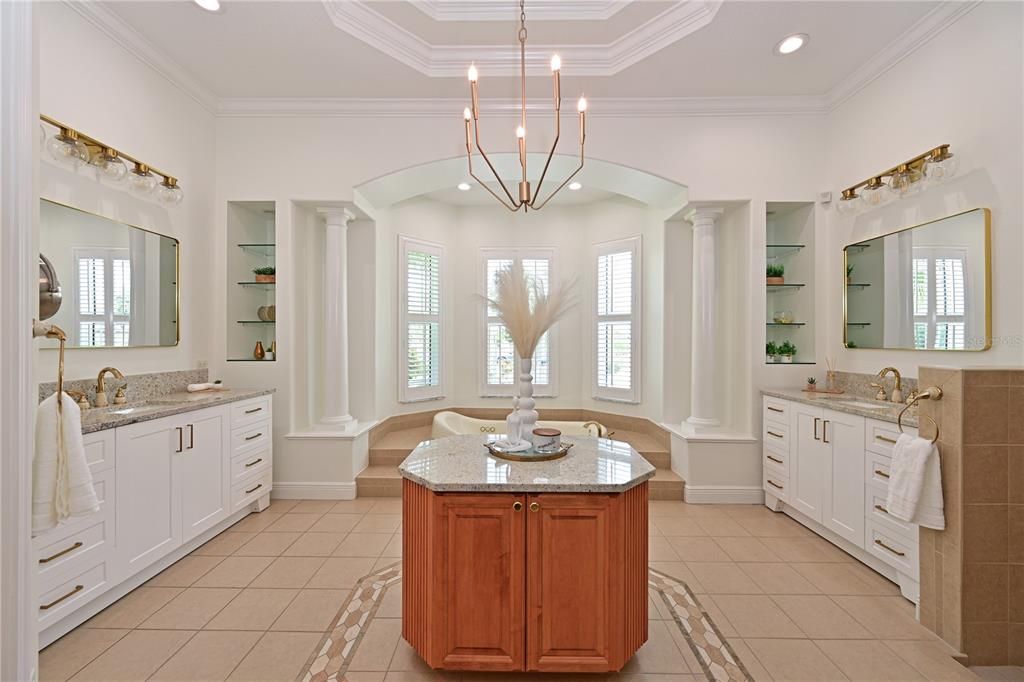 For Sale: $1,625,000 (5 beds, 5 baths, 5170 Square Feet)