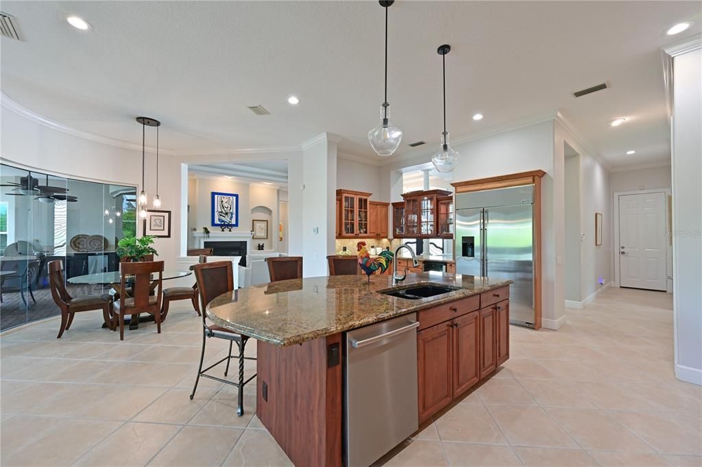 For Sale: $1,625,000 (5 beds, 5 baths, 5170 Square Feet)