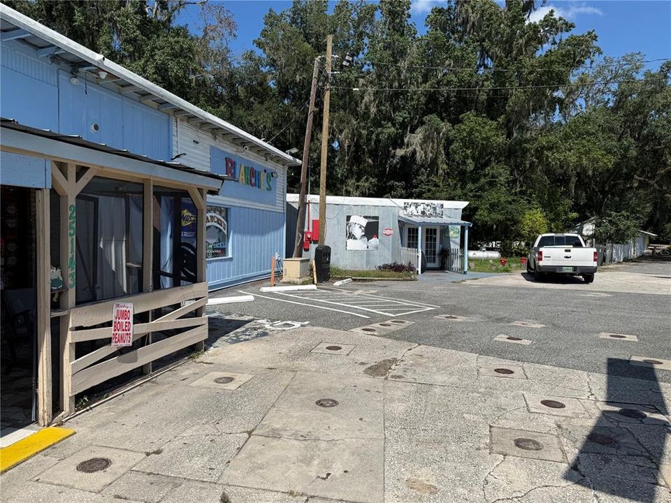 For Sale: $499,000 (0 beds, 0 baths, 2669 Square Feet)