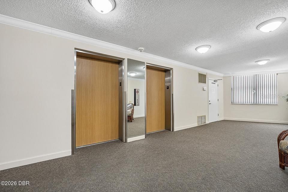 For Sale: $295,000 (2 beds, 2 baths, 1225 Square Feet)