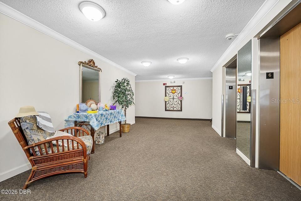 For Sale: $295,000 (2 beds, 2 baths, 1225 Square Feet)