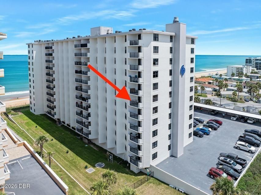 For Sale: $295,000 (2 beds, 2 baths, 1225 Square Feet)