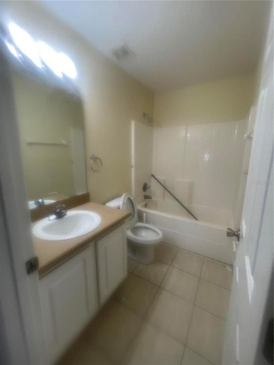 En Renta: $2,800 (5 camas, 3 baños, 2170 Pies cuadrados)