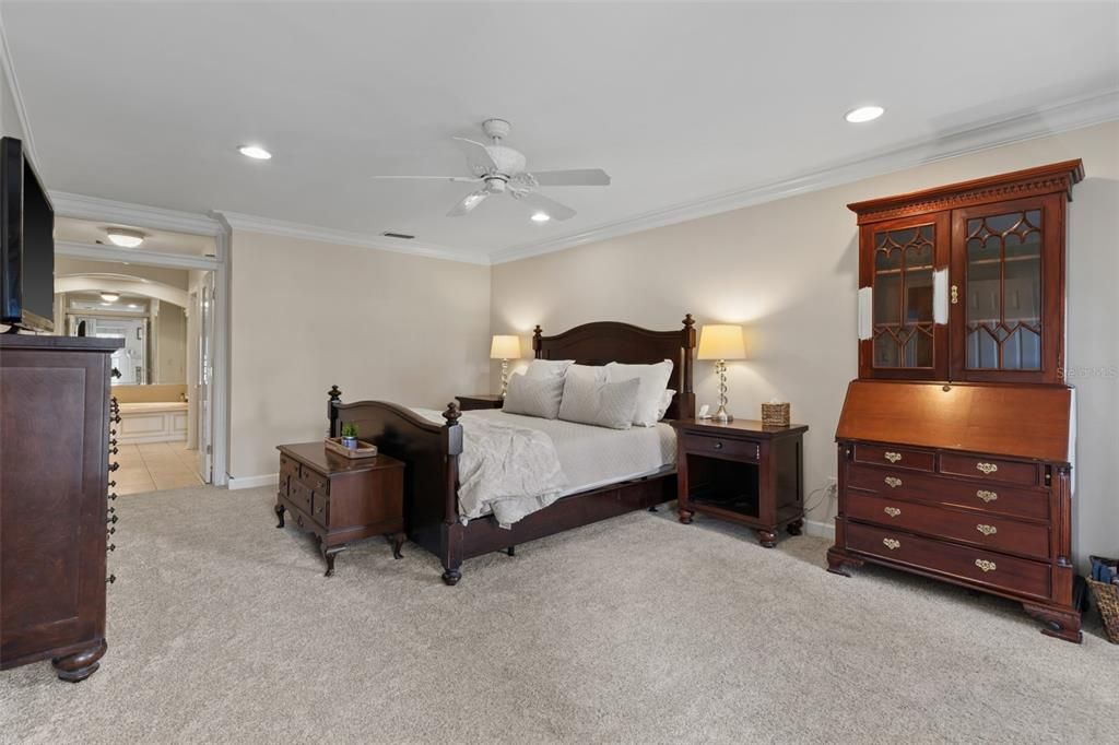 For Sale: $995,000 (4 beds, 4 baths, 4434 Square Feet)