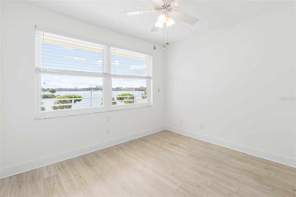 En Venta: $625,000 (2 camas, 2 baños, 1145 Pies cuadrados)
