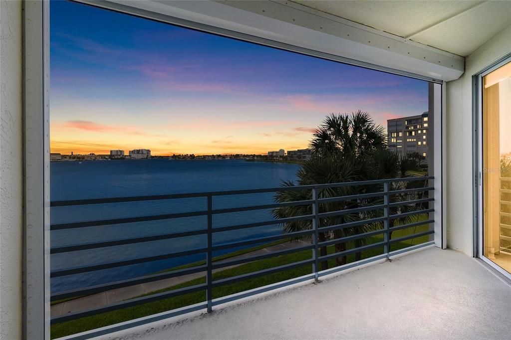 En Venta: $625,000 (2 camas, 2 baños, 1145 Pies cuadrados)