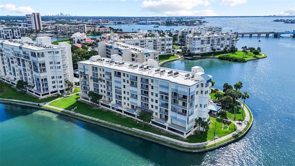 En Venta: $625,000 (2 camas, 2 baños, 1145 Pies cuadrados)