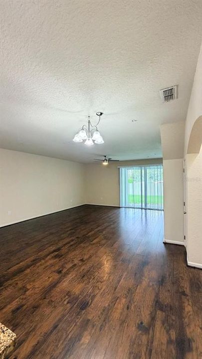 En Renta: $2,300 (3 camas, 2 baños, 1962 Pies cuadrados)