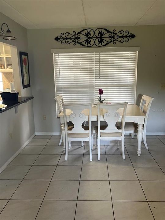For Sale: $95,000 (1 beds, 1 baths, 680 Square Feet)