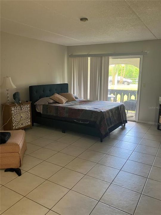 For Sale: $95,000 (1 beds, 1 baths, 680 Square Feet)